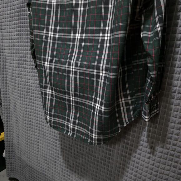 Button Long Sleeve Collared Shirt Mens Lg Green Plaid Holiday Lightweight Logo - Picture 15 of 16